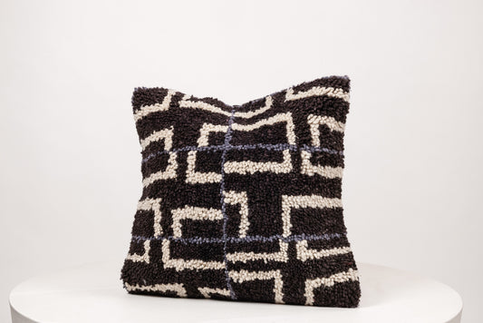 Handwoven pillow cover