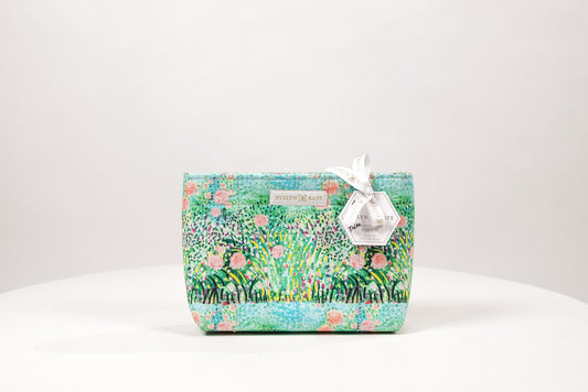 Pink Roses on Green Quilted Zipper Pouch