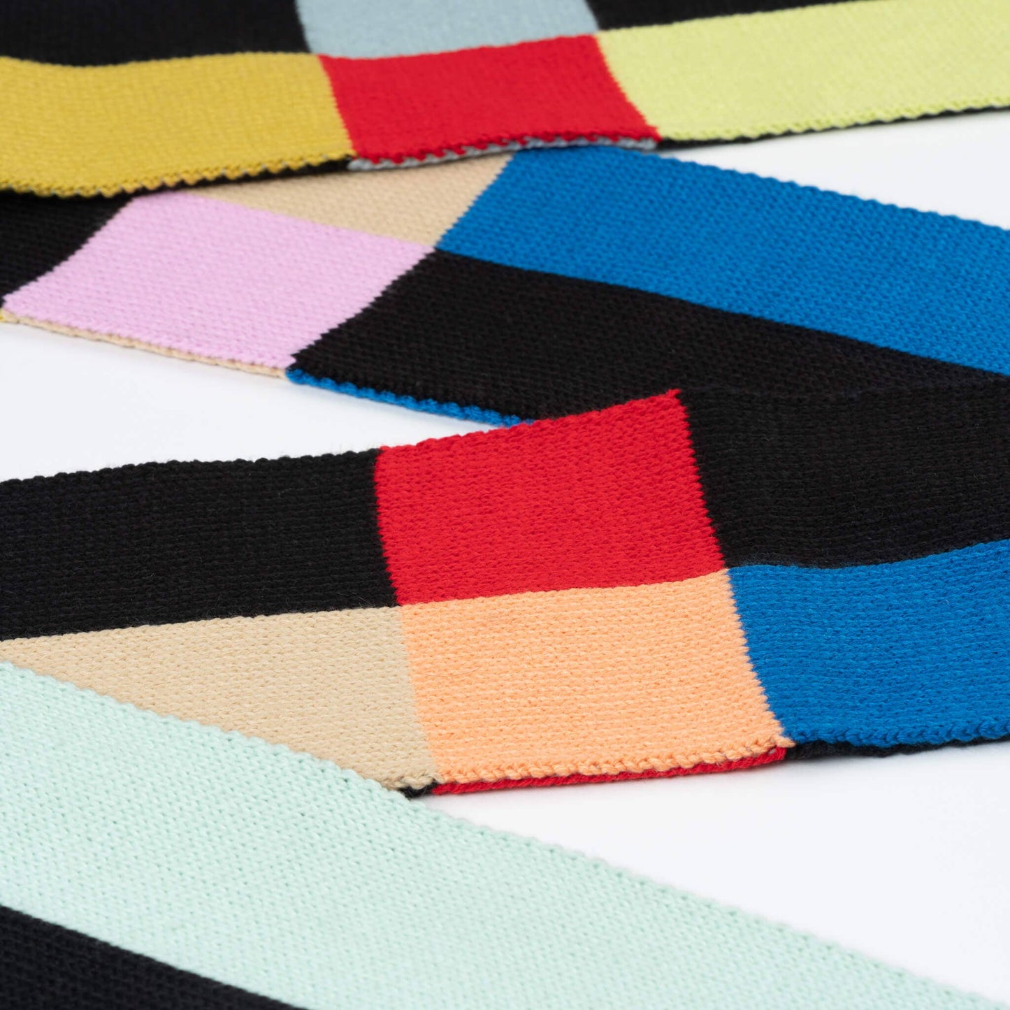 Chroma Skinny Scarf: White