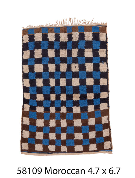 Moroccan rug . 6’7” x 4’7”