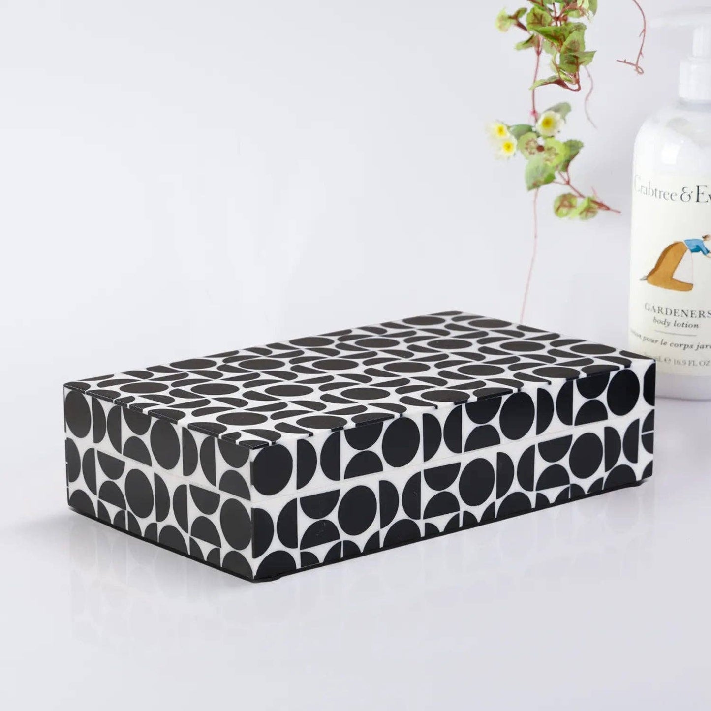 Black White Resin Inlay Handmade Gift Decorative Boxes: 10x4.5x2.5