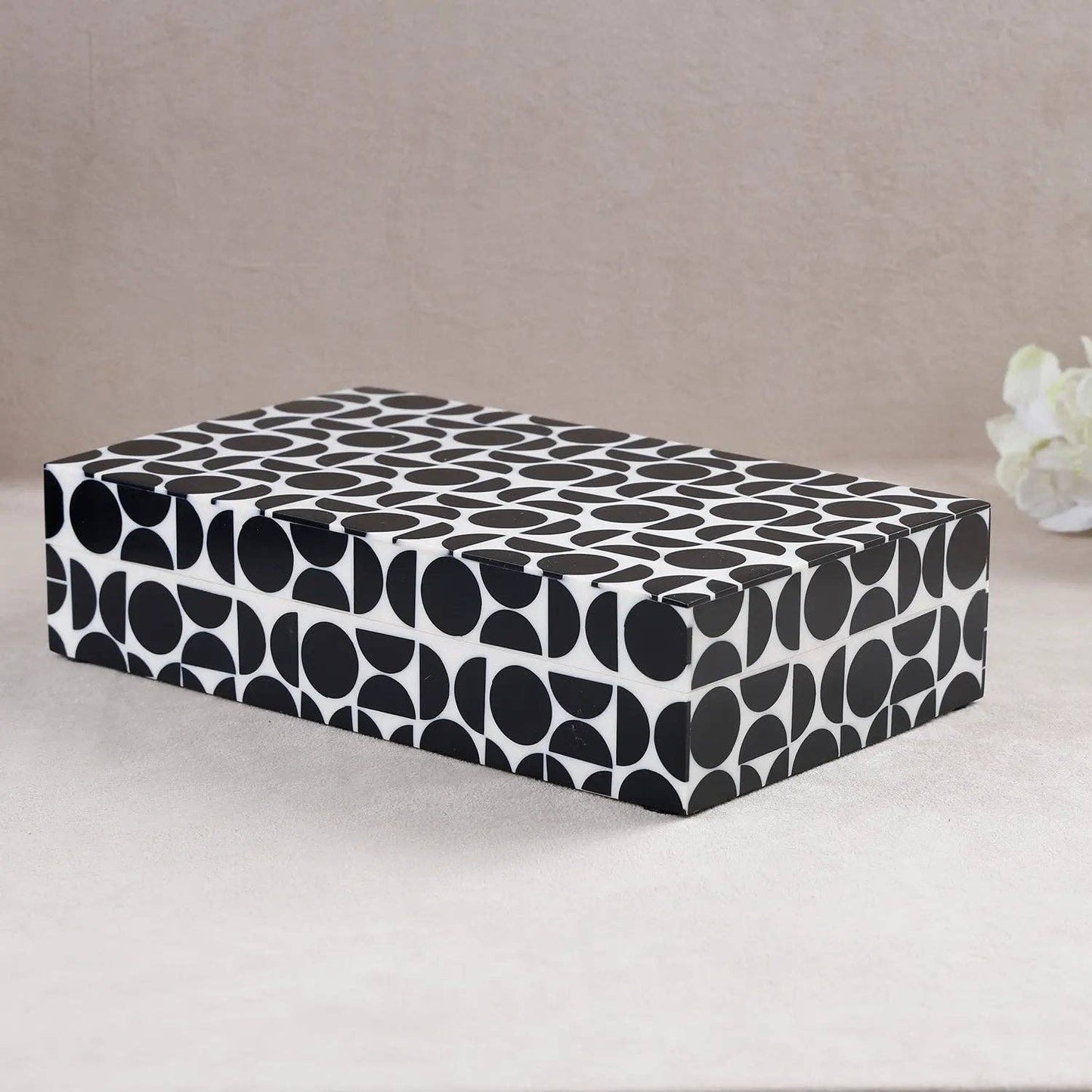Black White Resin Inlay Handmade Gift Decorative Boxes: 10x4.5x2.5